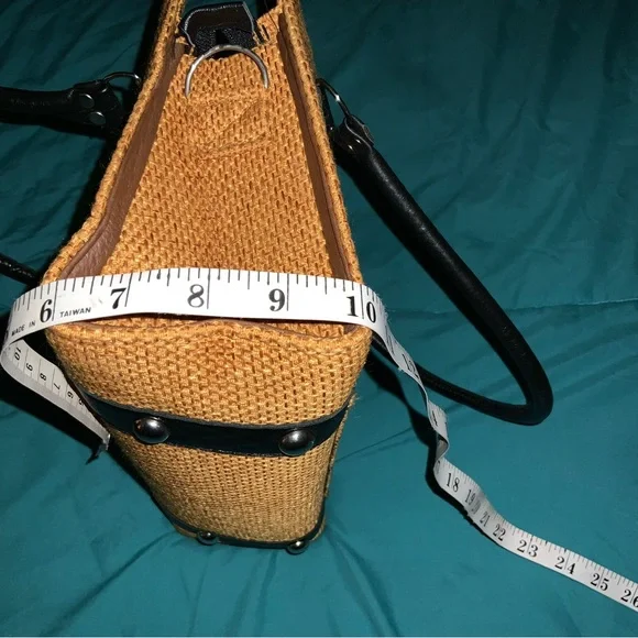 African Designed Purse - Picture 5 of 6